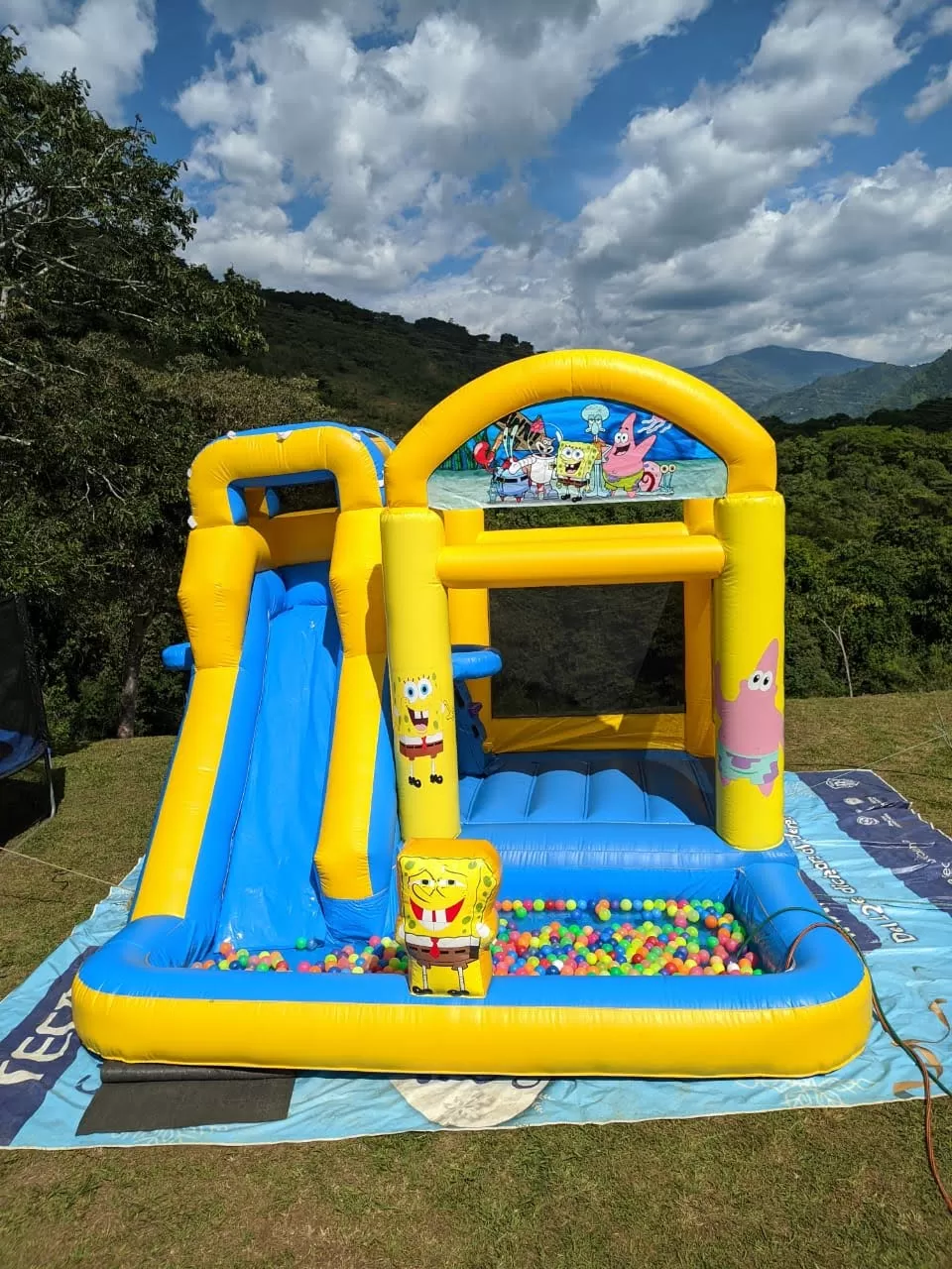 Inflable de Bob Esponja