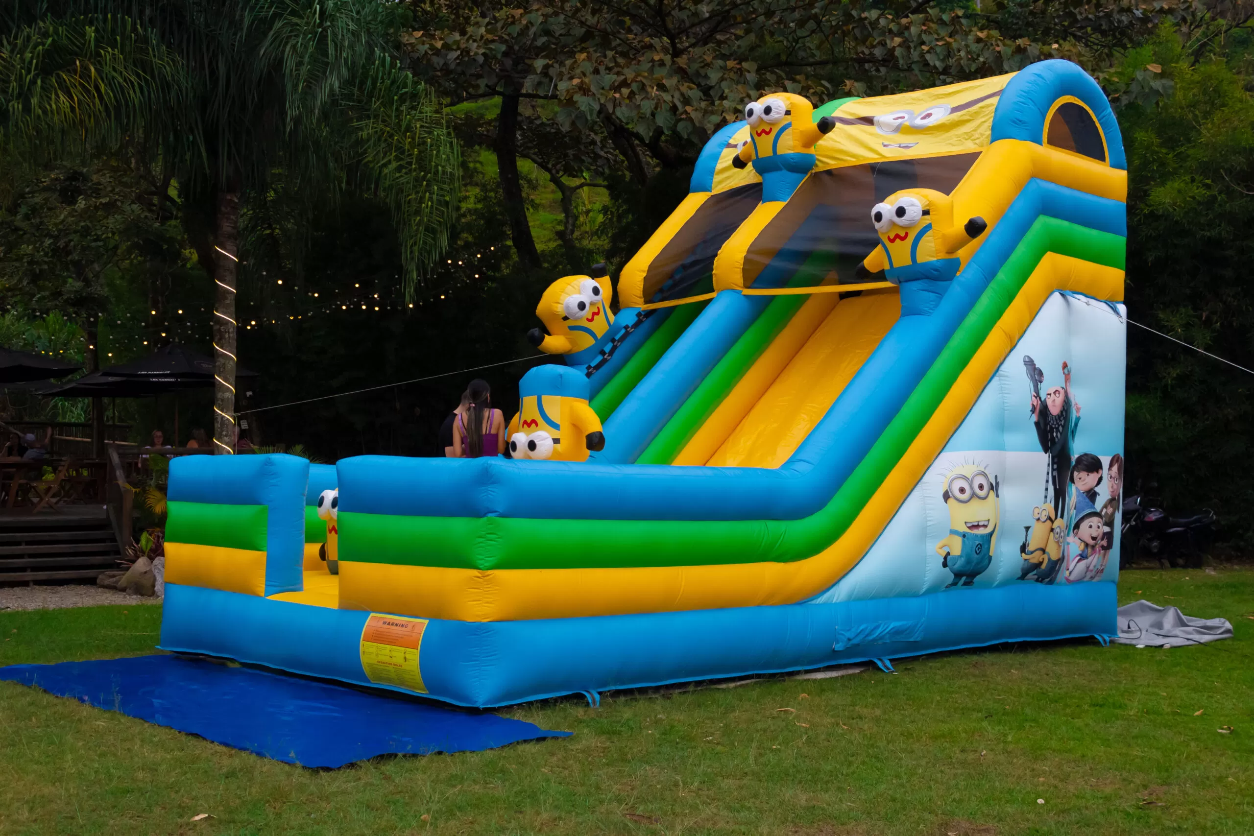 Inflable de Minions en Medellín